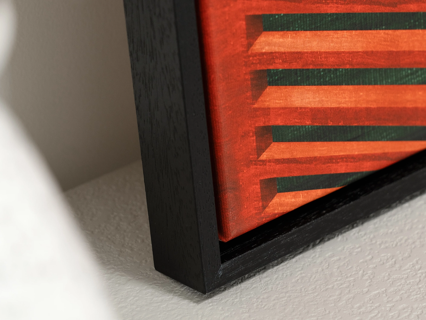 Breeze canvas in red and green, shown in a lifestyle close-up as image 2