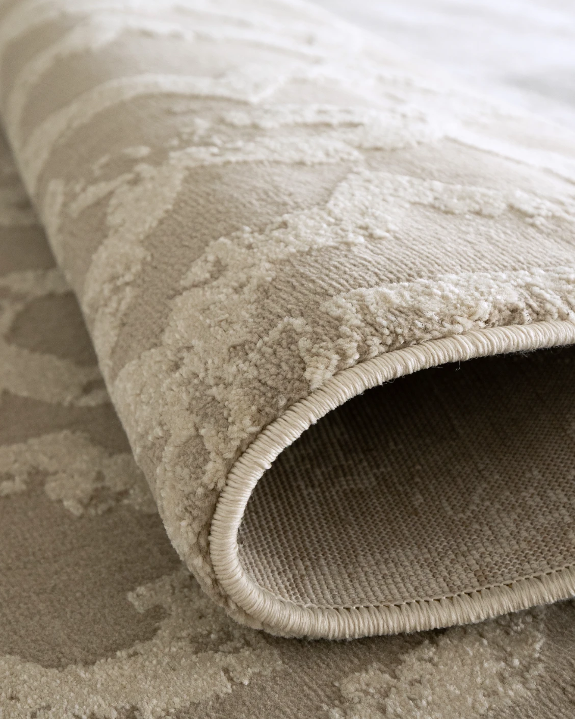 Cooper Sandy Runners carpet in sandy, beige and ivory, shown in a product close-up as image 4