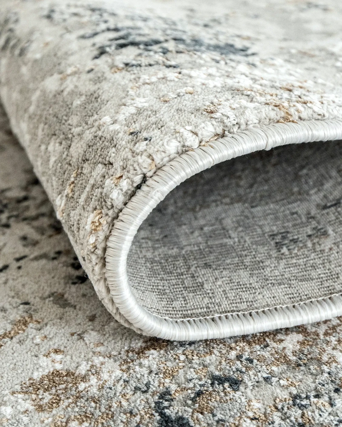 Jay Haywoods carpet in grey, shown in a product close-up as image 9