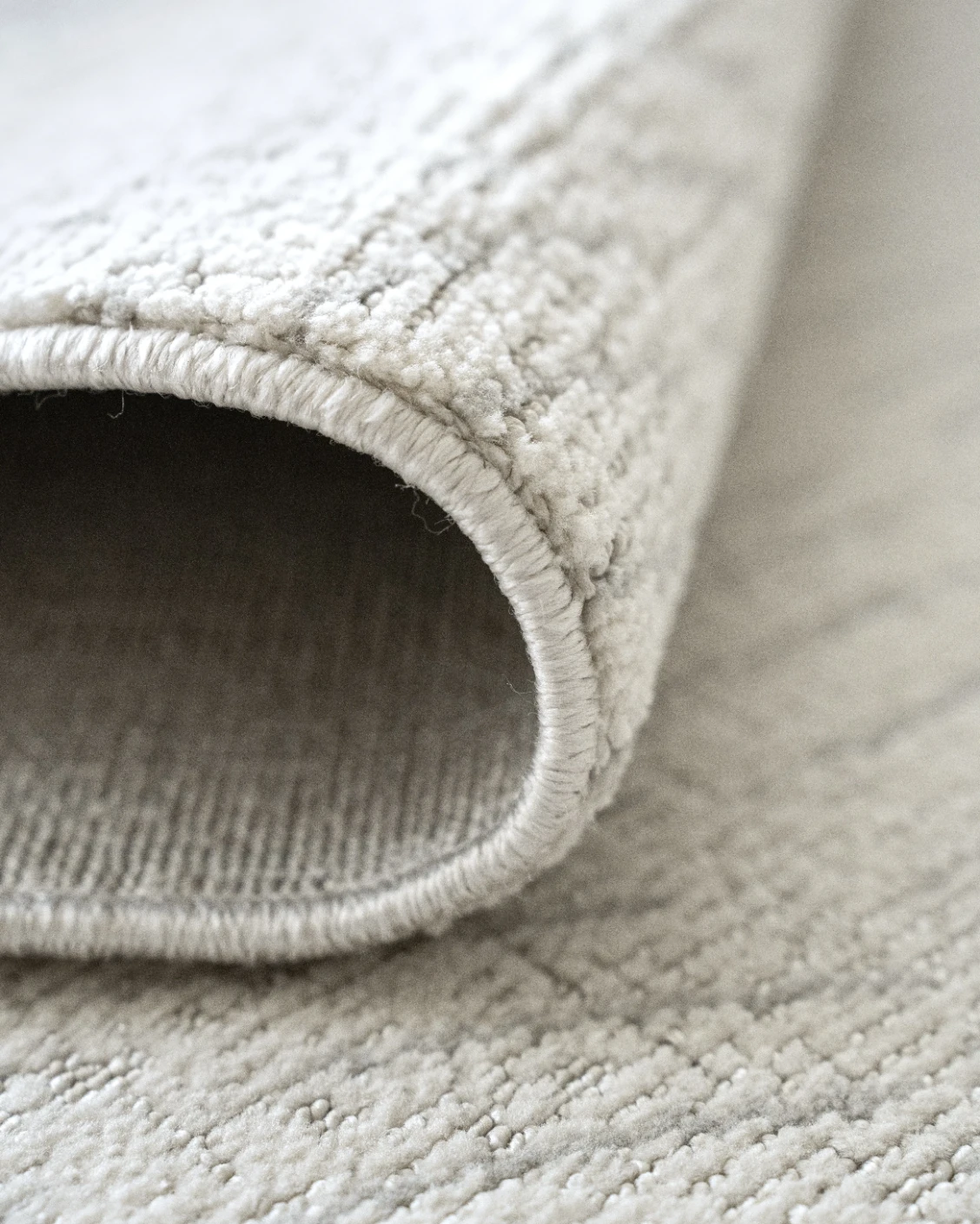 Link Sterling carpet in grey, shown in a product close-up as image 12