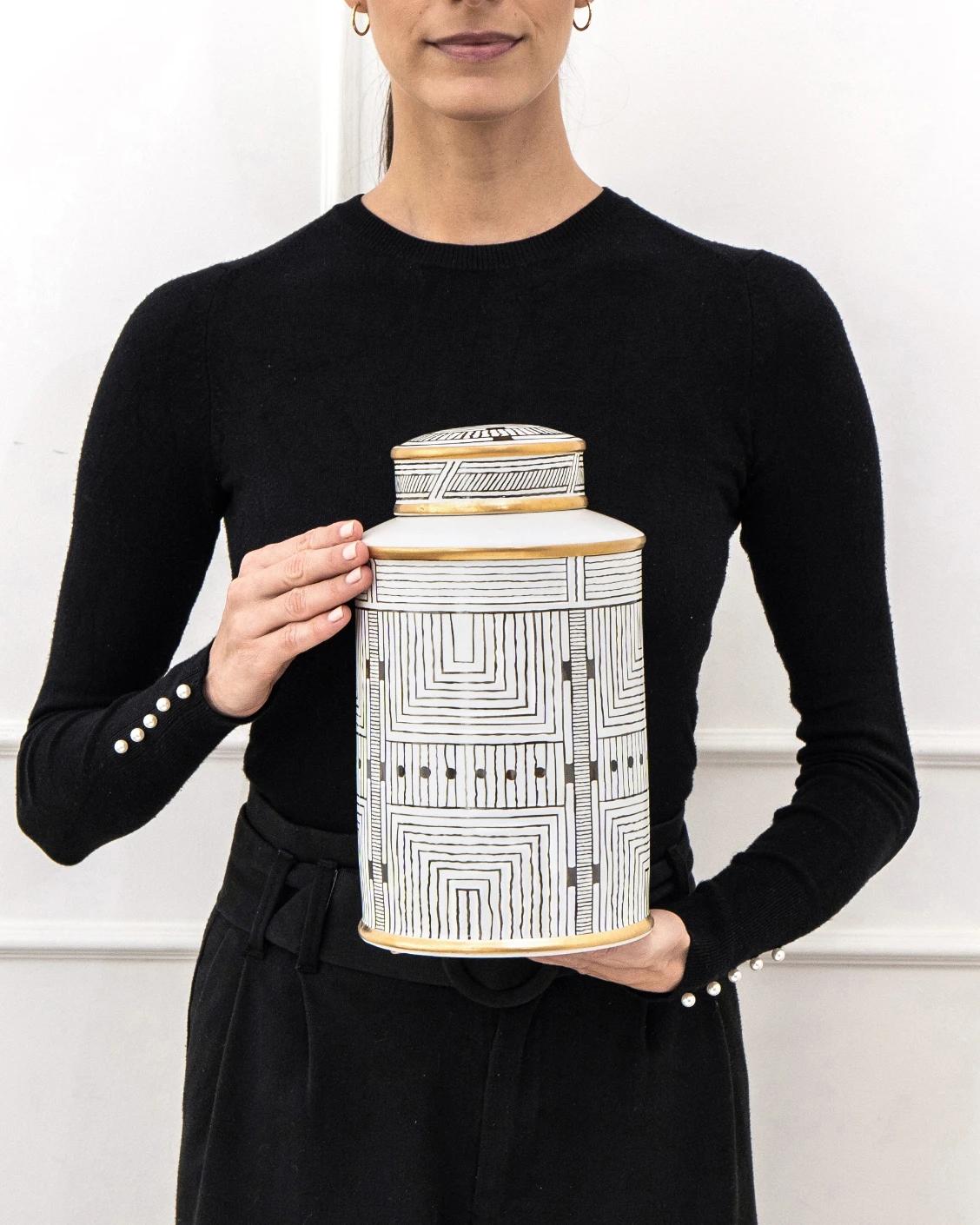 Maze Arneson II canisters in black and white, shown in a product front view as image 8