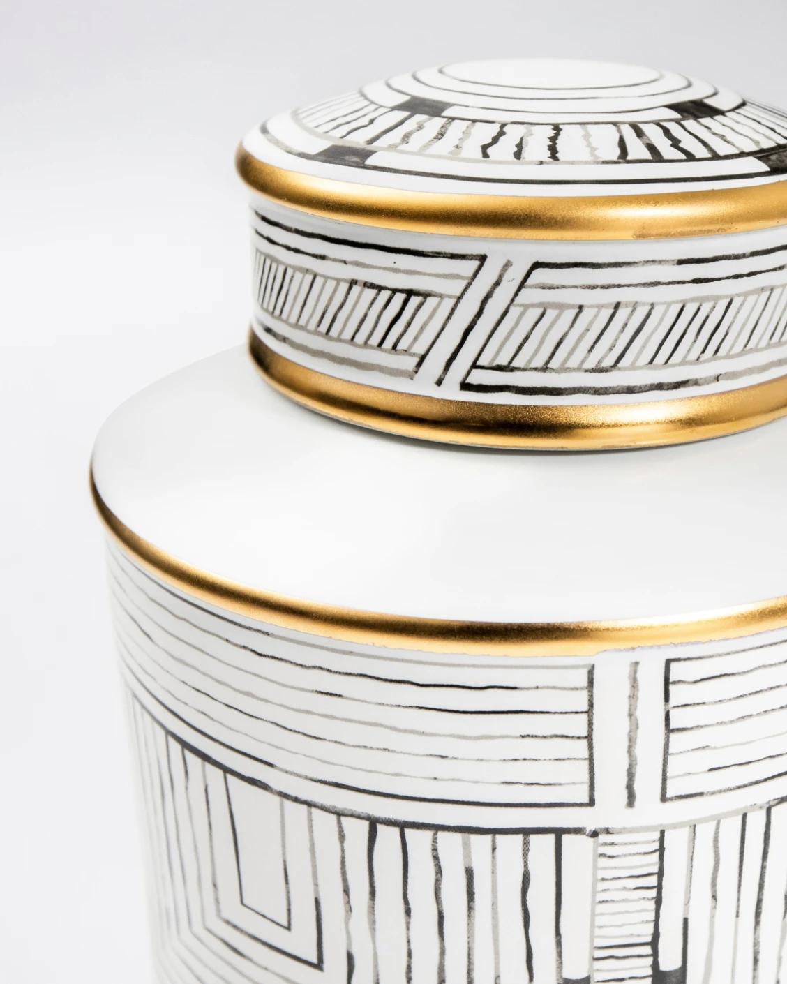 Maze Arneson II canisters in black and white, shown in a product front view as image 9